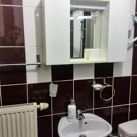 Prenociste Dara *